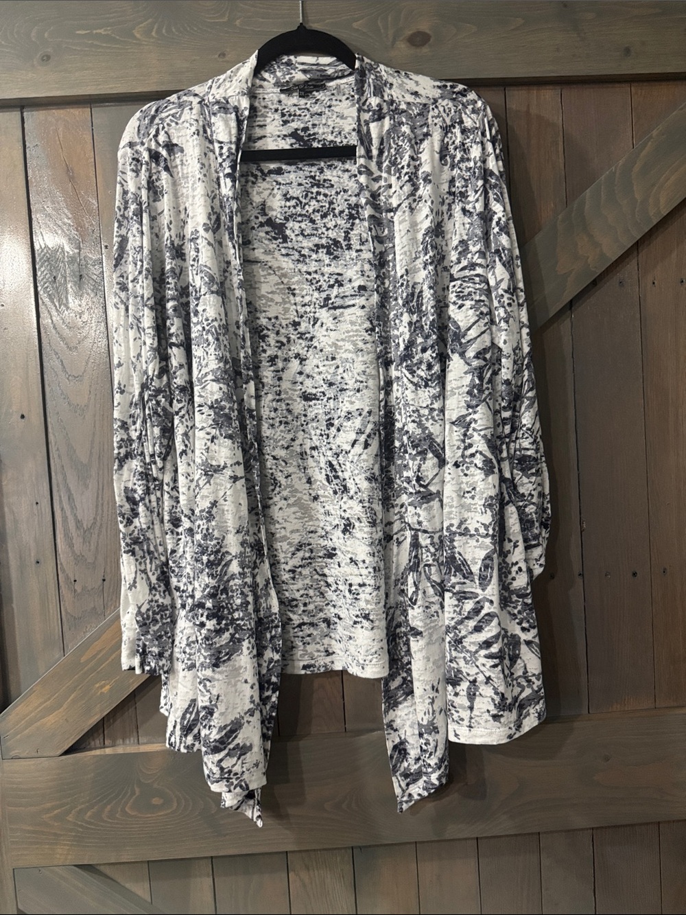 NIC+ZOE White and Navy Abstract Open-Front Cardigan